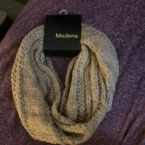 🆕 NWT Modena Pinkish/Mauve with Black Threading Infinity Scarf